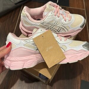 ASICS GEL Sneaker NWT
